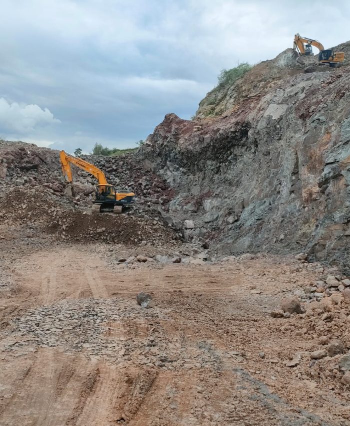 Menggali Harta Karun Bumi